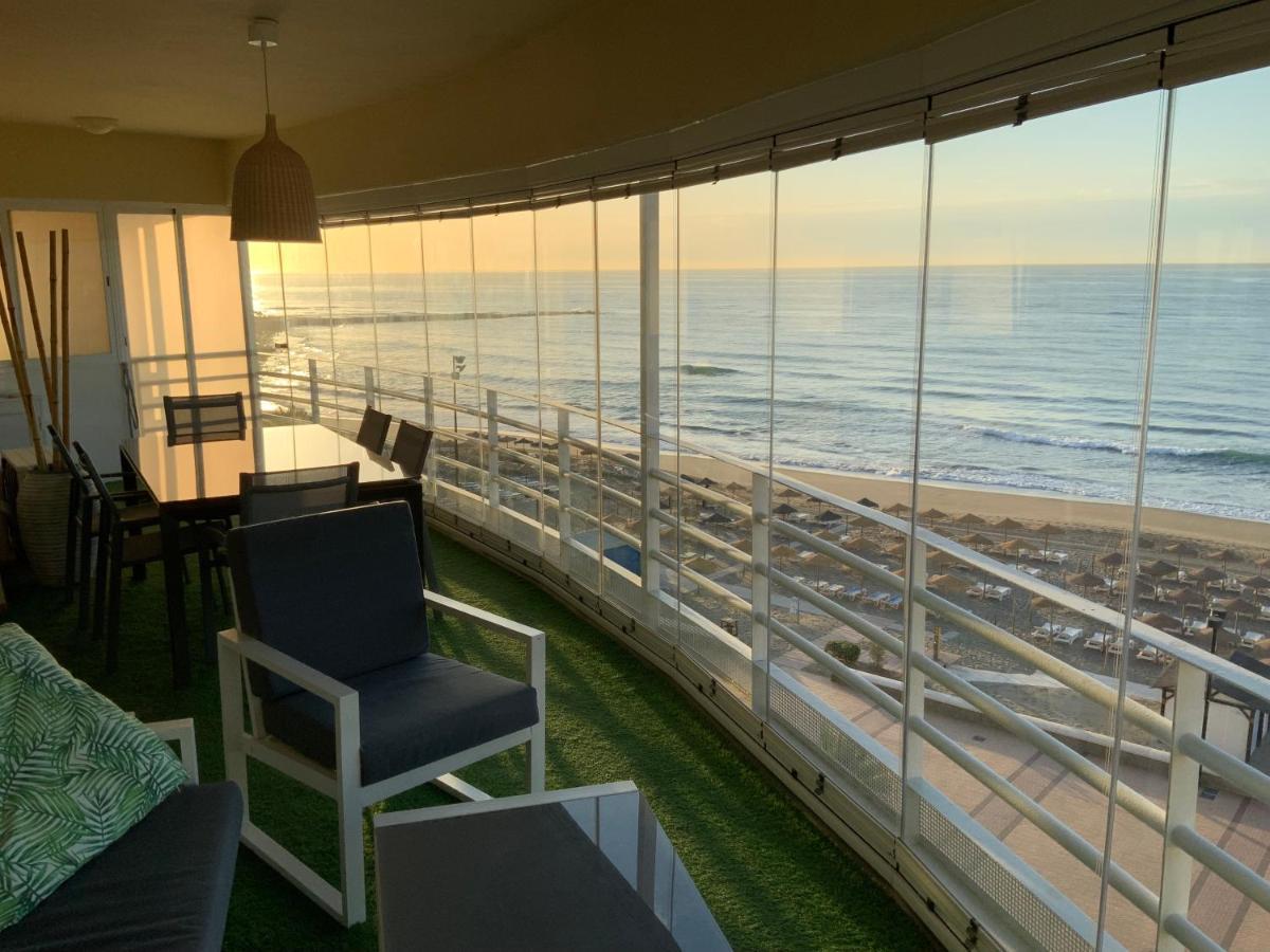 Apartamento En Primera Linea/Beachfront Apartment Fuengirola Exterior photo