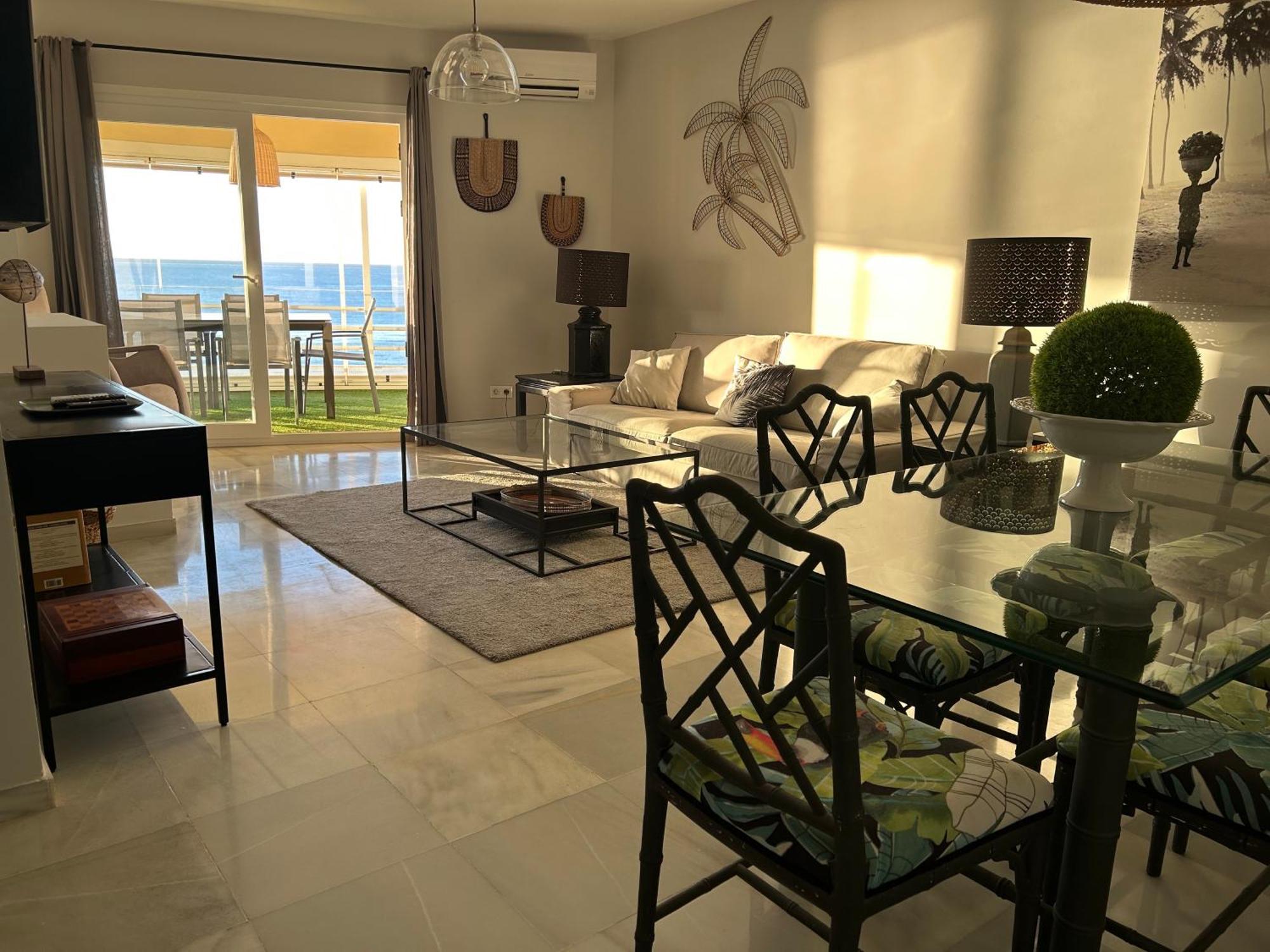 Apartamento En Primera Linea/Beachfront Apartment Fuengirola Exterior photo